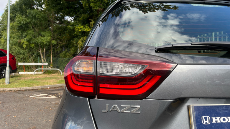 Honda Jazz 1.5 i-MMD Hybrid SE 5dr eCVT Hybrid Hatchback